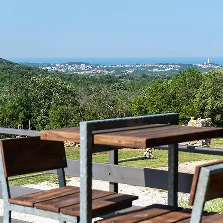 Lovely In With Kitchen Rovinj